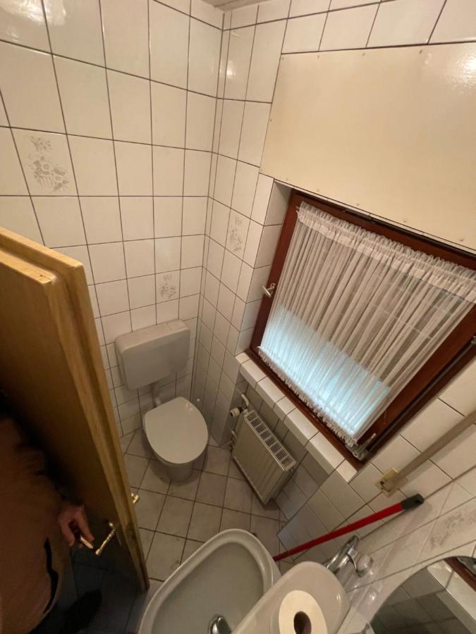 Bonn-Beuel Zentrale Ferienwohnung Mit Parkplaetzen Exteriör bild