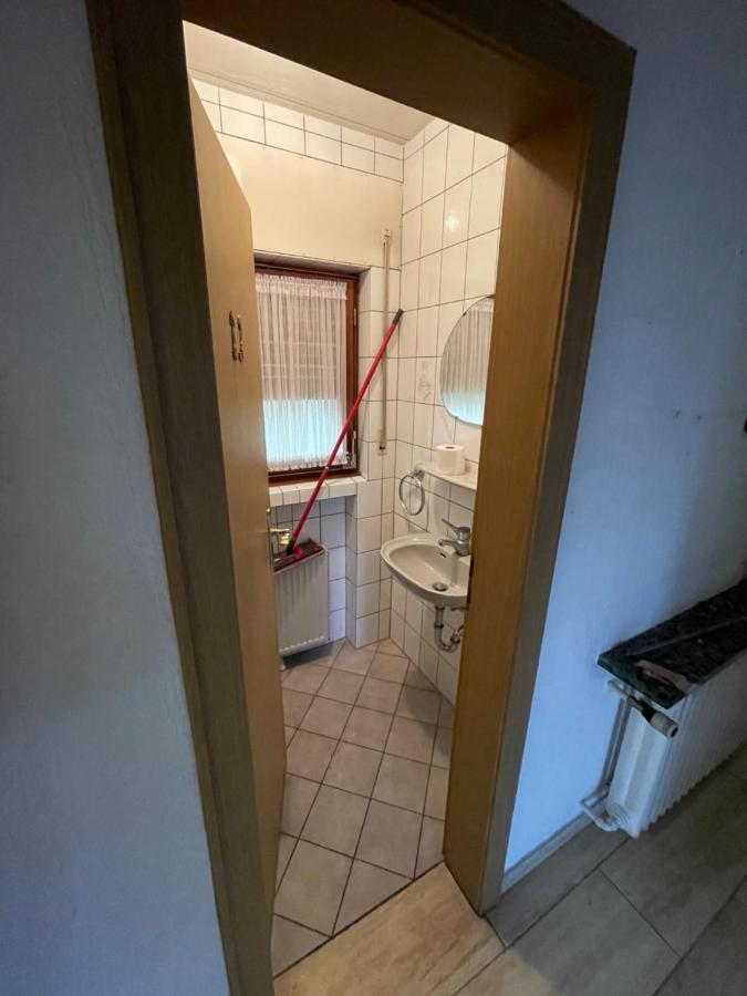 Bonn-Beuel Zentrale Ferienwohnung Mit Parkplaetzen Exteriör bild