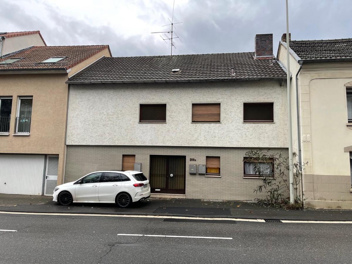 Bonn-Beuel Zentrale Ferienwohnung Mit Parkplaetzen Exteriör bild