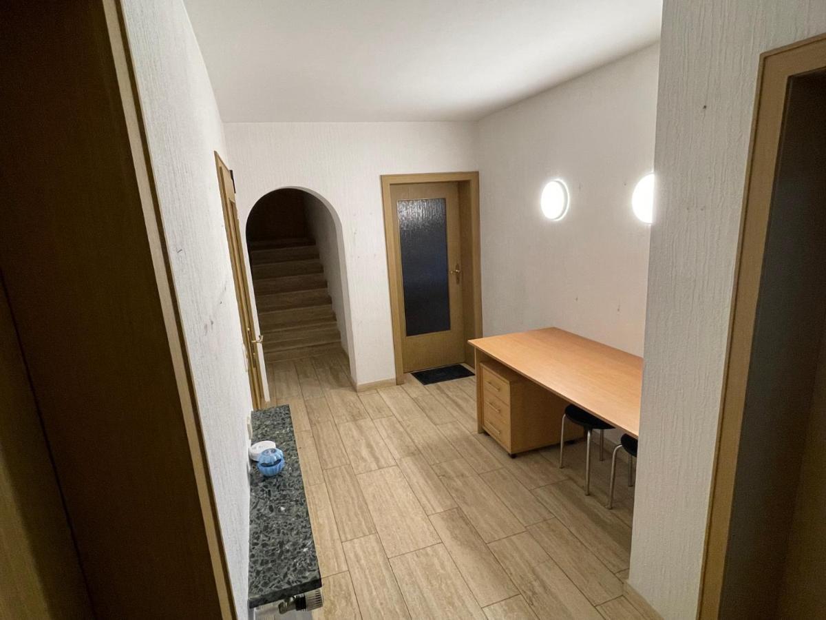 Bonn-Beuel Zentrale Ferienwohnung Mit Parkplaetzen Exteriör bild